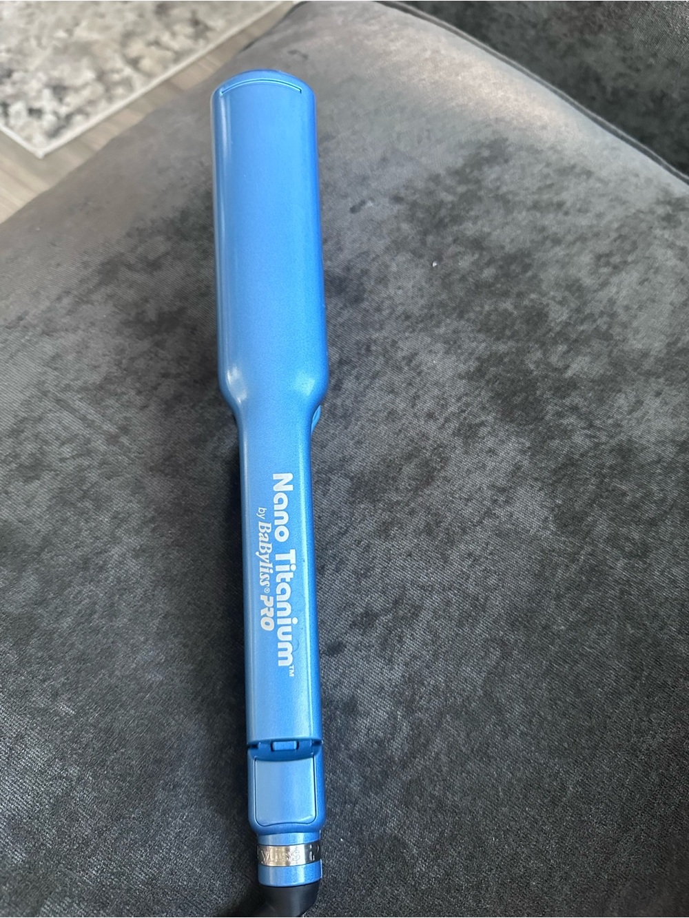 BaByliss Blue Nano Titanium 1.5” curved flatiron